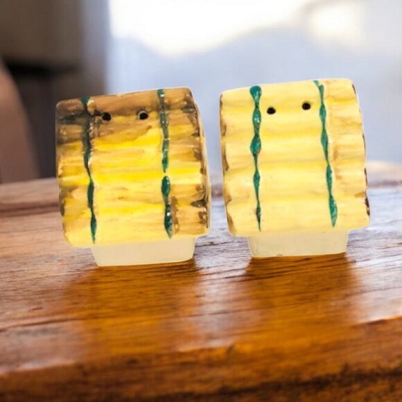 Vintage Cottage Salt & Pepper Shakers - Picture 1 of 5